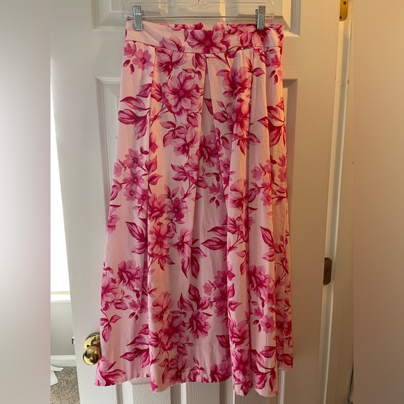 Zara Dresses & Skirts - Zara floral pink skirt medium